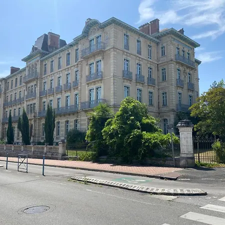 Pour Un Repos Bien Merite * Salies-de-Béarn